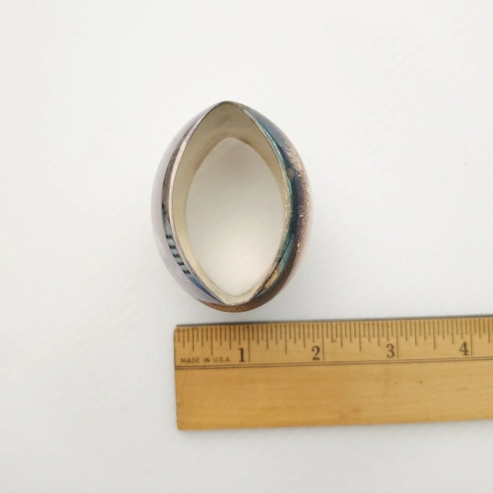 Pier One Silver Plated Napkin Rings Lot Of 8 Discontinued‎ NIB
